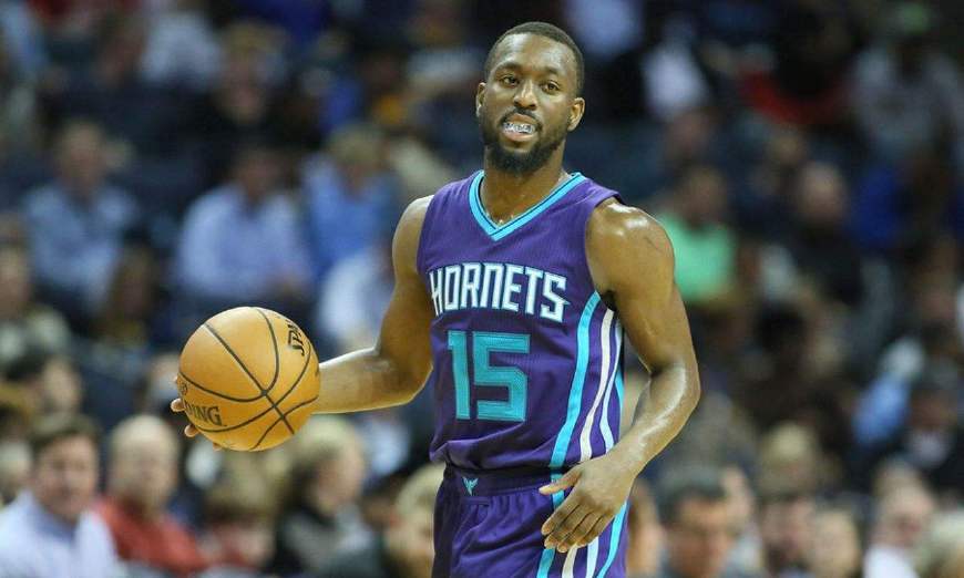  多特蒙德球迷横幅致敬功勋老将